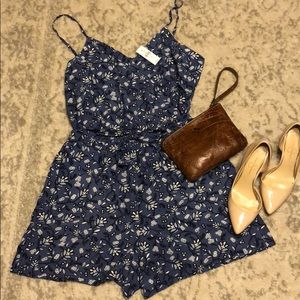 LOFT belted romper ❤️🌞